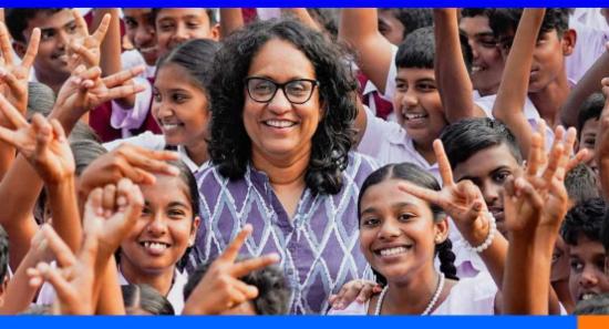 අගමැතිනියගේ ලෝක ළමා දින සුබ පැතුම...